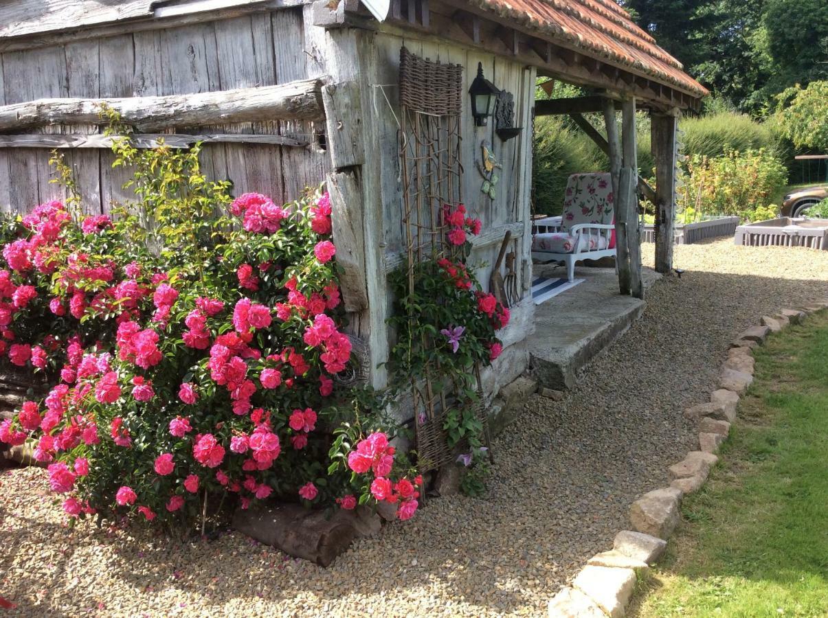 Maison Mai Or La Petite Maison Mai Or La Petite Grange Or All Three La Chapelle-Uree Bagian luar foto
